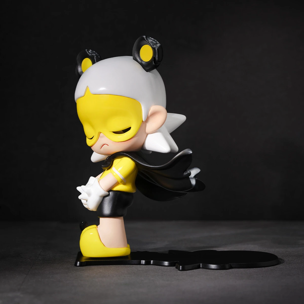 Zsiga Guard Figure - Image 8