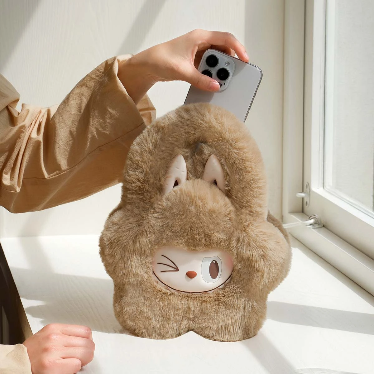 THE MONSTERS Classic Series-Plush Flower Bag - Image 3